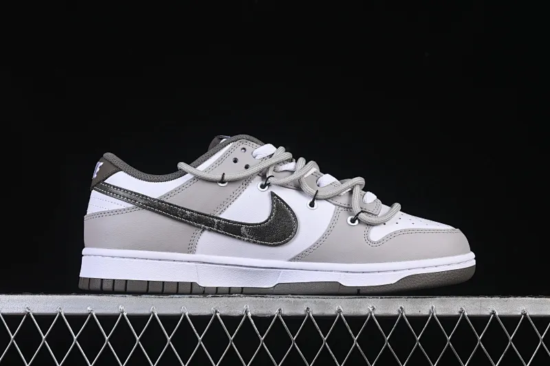 All Categories Nk SB Dunk Series Nk SB Dunk Low High-end Customized Low-top Shoes Nike SB Dunk Low "Just Do It" Straps Anniversary High-end Customized Low-top Casual Shoes HF5441-111
